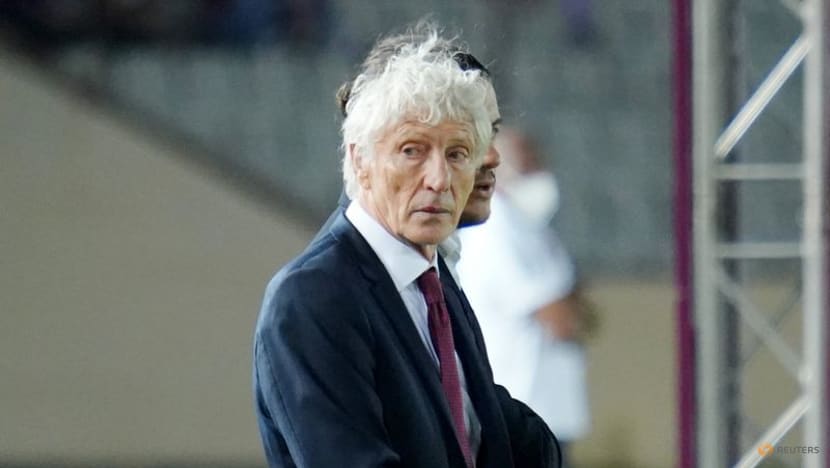 Pekerman departs role as Venezuela manager Pekerman departs role as Venezuela manager