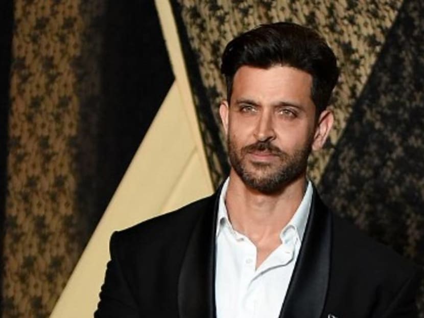 Bollywood star Hrithik Roshan ready for Hollywood, signs with US agency