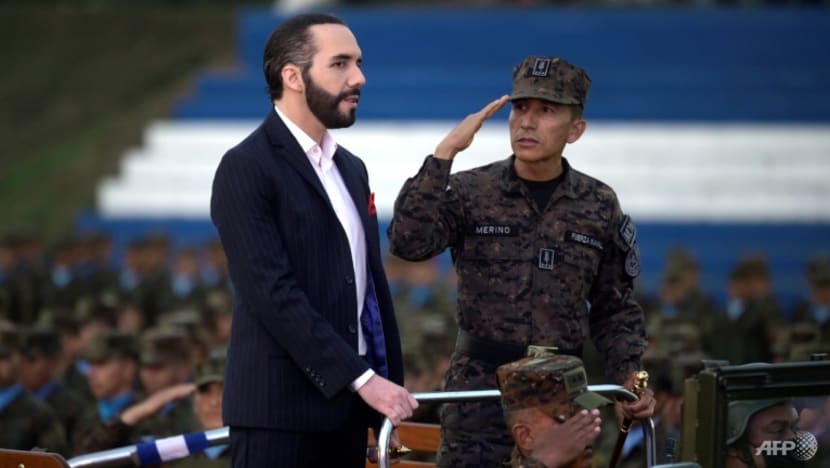 El Salvador's popular millennial president waging war on gangs El Salvador's popular millennial president waging war on gangs