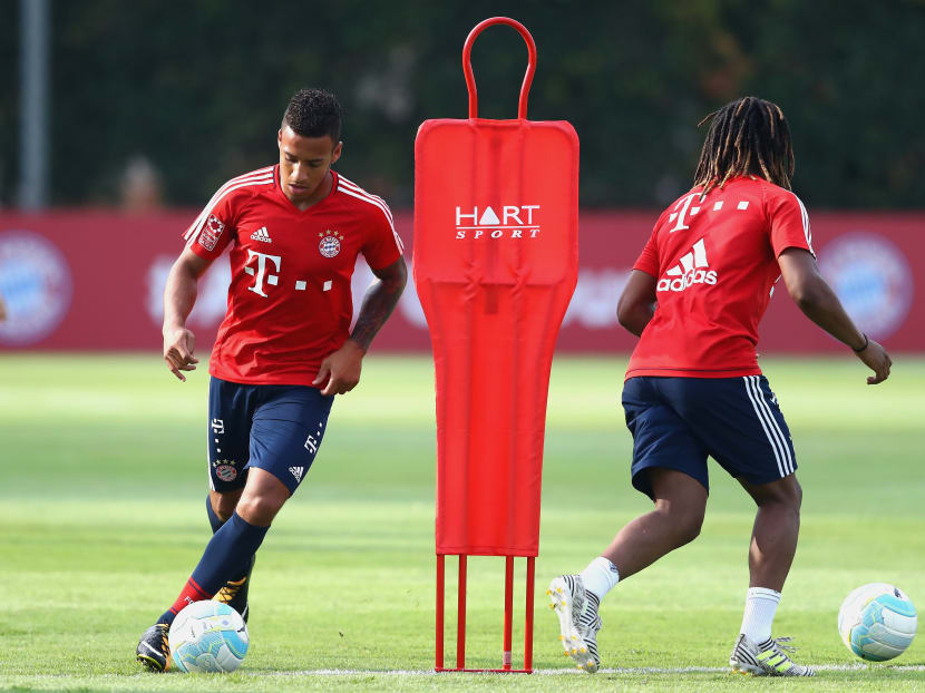 Compared to other top European clubs, Bayern Munich has been conservative in the transfer market.  Among newcomers are James Rodriguez, who has arrived on loan with a buy option. The club has also recruited 22-year-old French midfielder Corentin Tolisso (seen here training at Geylang Field) for €47.5 million, bonus included. Photo: Getty Images