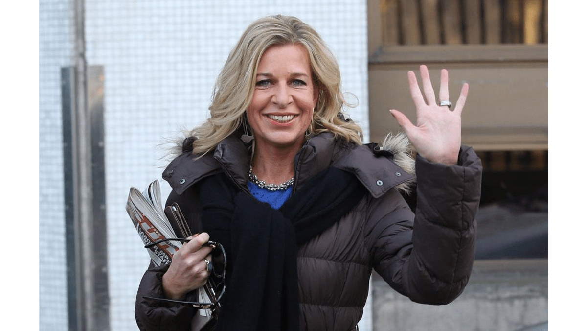 Katie Hopkins rushed to hospital following shoulder injury at train station 8 Days Katie Hopkins rushed to hospital following shoulder injury at train station 8 Days