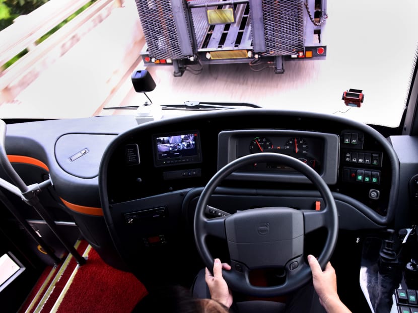 The anti-collision feature brings the bus to a complete stop if it is too near the vehicle in front. The system also alerts the driver when the bus veers off its lane. The anti-collision feature brings the bus to a complete stop if it is too near the vehicle in front. The system also alerts the driver when the bus veers off its lane.