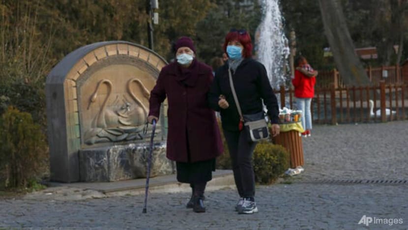Turkey finds 15 people carrying new UK coronavirus variant Turkey finds 15 people carrying new UK coronavirus variant