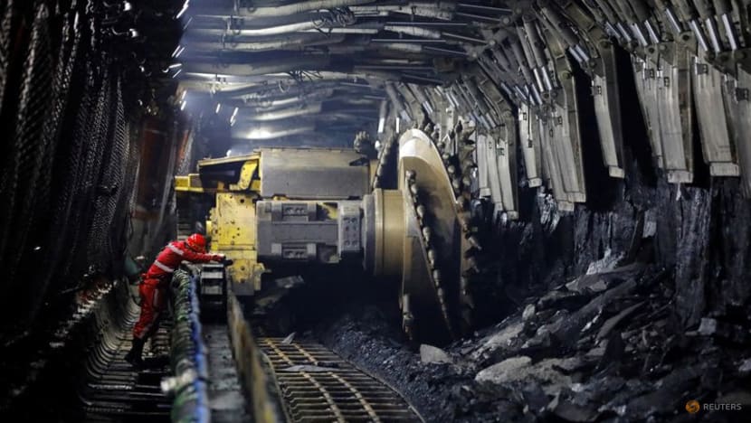 China stops work at more coal mines in Shaanxi over safety issues