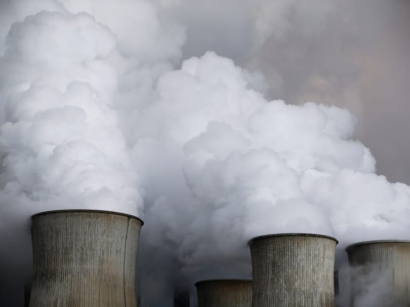 Global carbon dioxide emissions to drop 4-7% in 2020, but will it matter? Global carbon dioxide emissions to drop 4-7% in 2020, but will it matter?