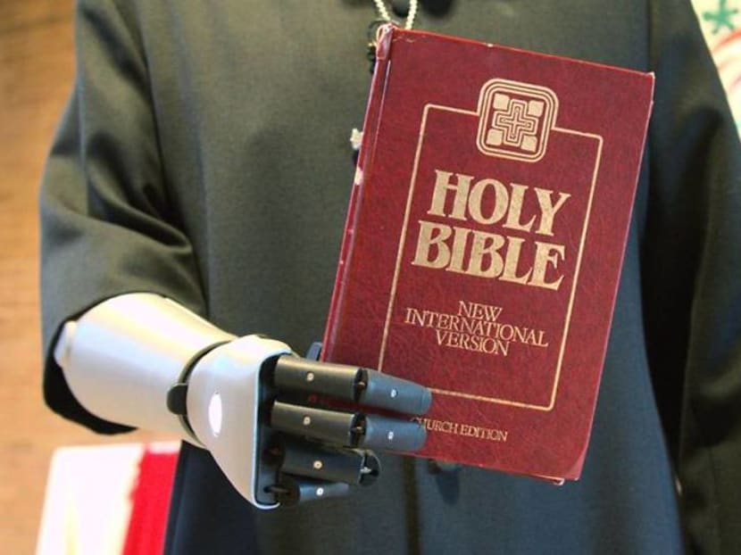 Bionic arm answers trainee vicar's prayers Bionic arm answers trainee vicar's prayers