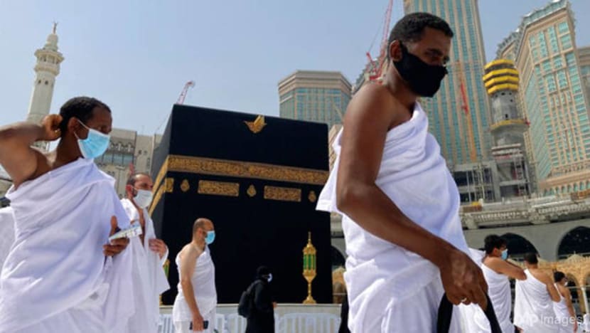 Clouds hang over Indonesian migrant workers in Saudi Arabia as COVID-19 disrupts pilgrimages Clouds hang over Indonesian migrant workers in Saudi Arabia as COVID-19 disrupts pilgrimages