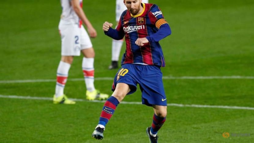 Barcelona rout Alaves to fire warning shot to PSG Barcelona rout Alaves to fire warning shot to PSG