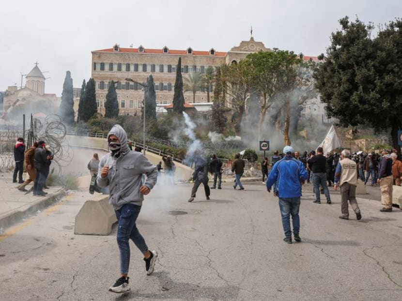 Lebanese Security Forces Fire Tear Gas At Crowds Protesting Pound Devaluation Today 0844