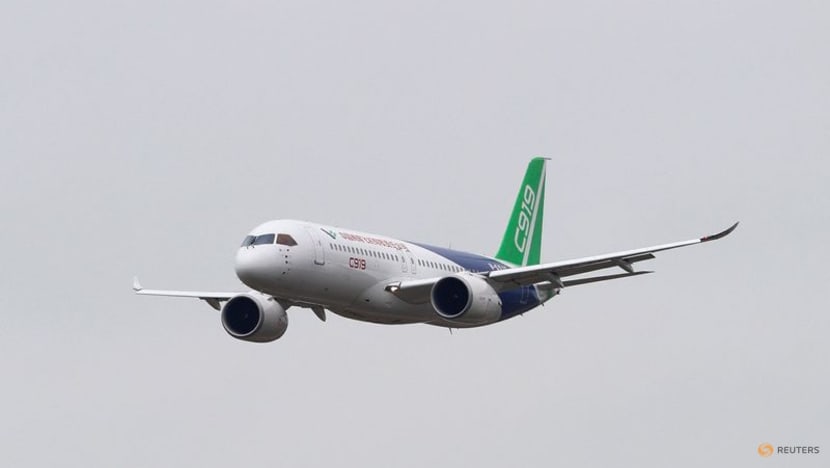 Chinese planemaker COMAC received new orders for 330 planes Chinese planemaker COMAC received new orders for 330 planes