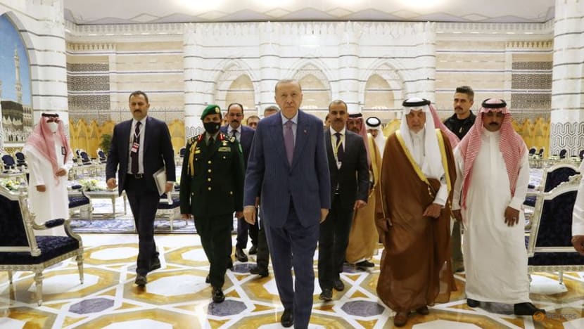 Erdogan visits Saudi Arabia hoping for new era in ties Erdogan visits Saudi Arabia hoping for new era in ties