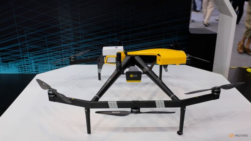 COVID-19 pandemic pushes Chinese tech giants to roll out more courier robots COVID-19 pandemic pushes Chinese tech giants to roll out more courier robots