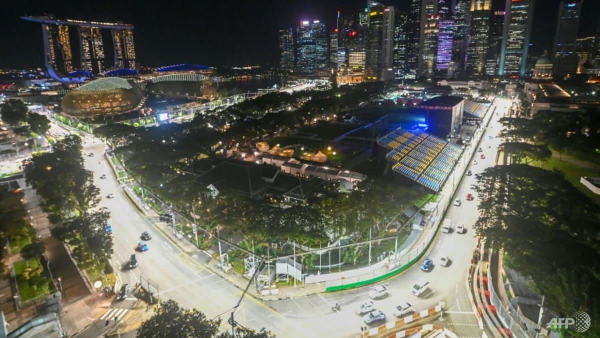 singapore-dressed-up-to-party-like-it-s-2019-for-f1-return
