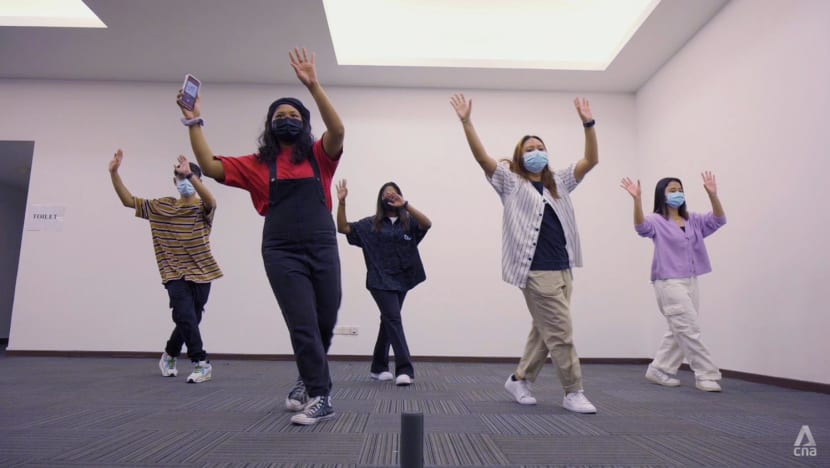These dancers are deaf but they love to dance. How do they hear music?