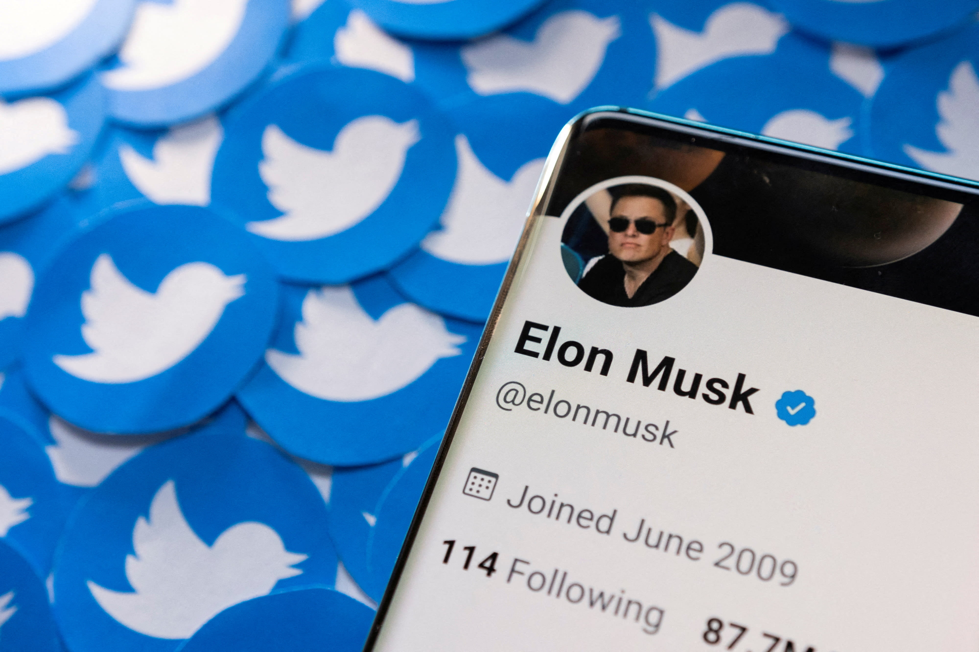 Musk says S$61.5-billion Twitter deal temporarily on hold Musk says S$61.5-billion Twitter deal temporarily on hold