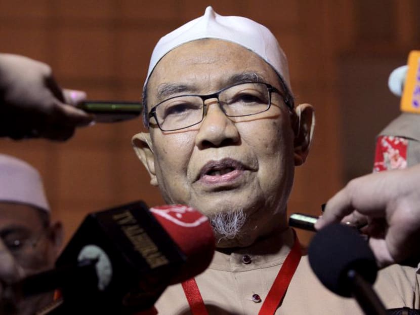 Perak Mufti Harussani Zakaria was outraged after the Malaysian Court of Appeal rejected a fatwa following its ruling that a child conceived out of wedlock may bear the father’s name. Mr Harussani said  it is obligatory for all Muslims to obey Islamic laws. Photo: Malay Mail Online