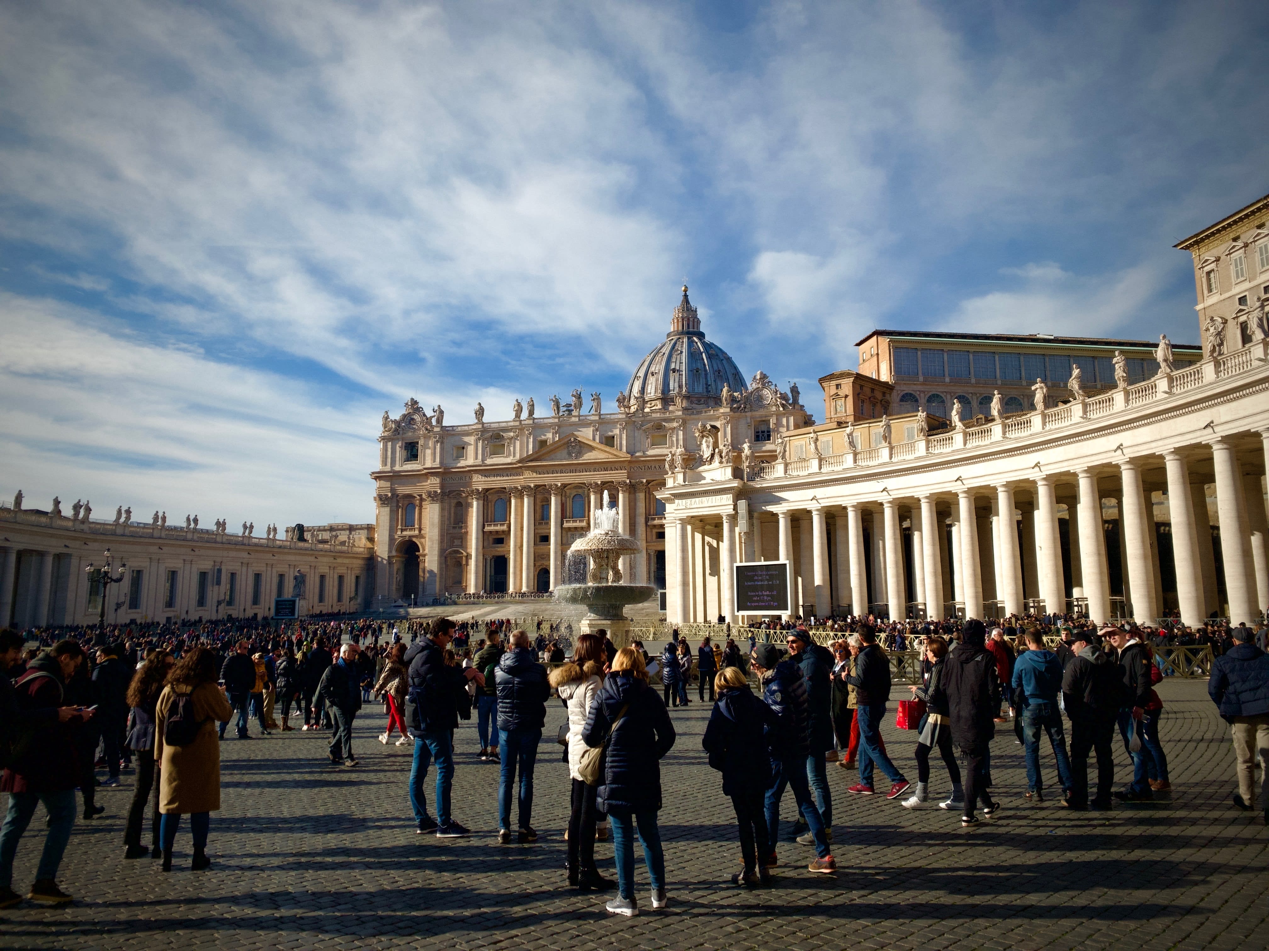Tourists In Italy Are Getting Fined Up To 6,000 Euros (S$9,300) For Doing These Things Tourists In Italy Are Getting Fined Up To 6,000 Euros (S$9,300) For Doing These Things