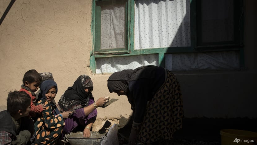 UN aid chief urges G20: Prevent mass starving in Afghanistan UN aid chief urges G20: Prevent mass starving in Afghanistan