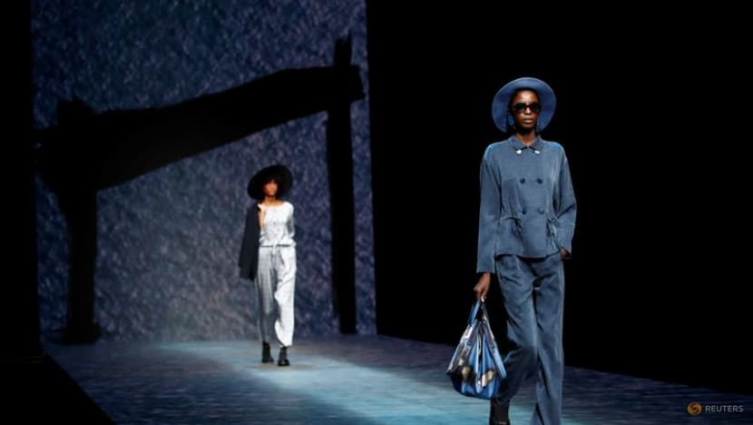 Emporio Armani brings travel-inspired looks to Milan Fashion Week show Emporio Armani brings travel-inspired looks to Milan Fashion Week show