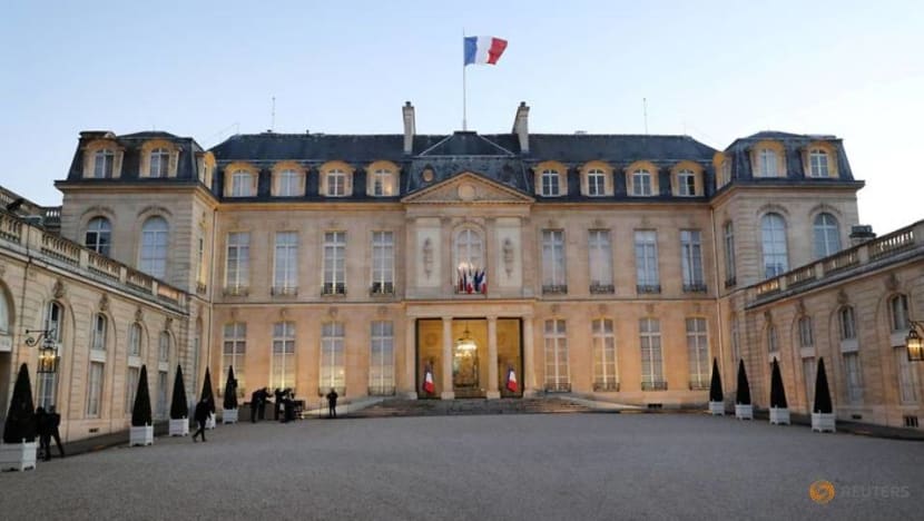 Macron and the moguls: Inside the fight over a 'French Fox News' Macron and the moguls: Inside the fight over a 'French Fox News'