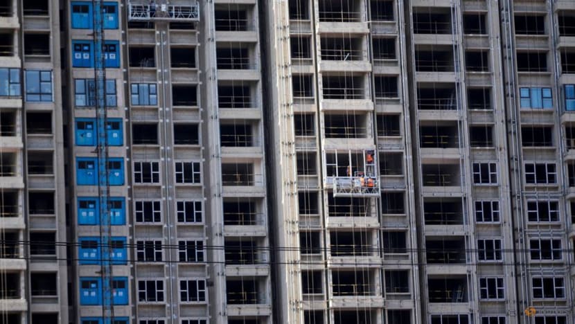 China's Jan-Feb property investment falls at slower pace China's Jan-Feb property investment falls at slower pace