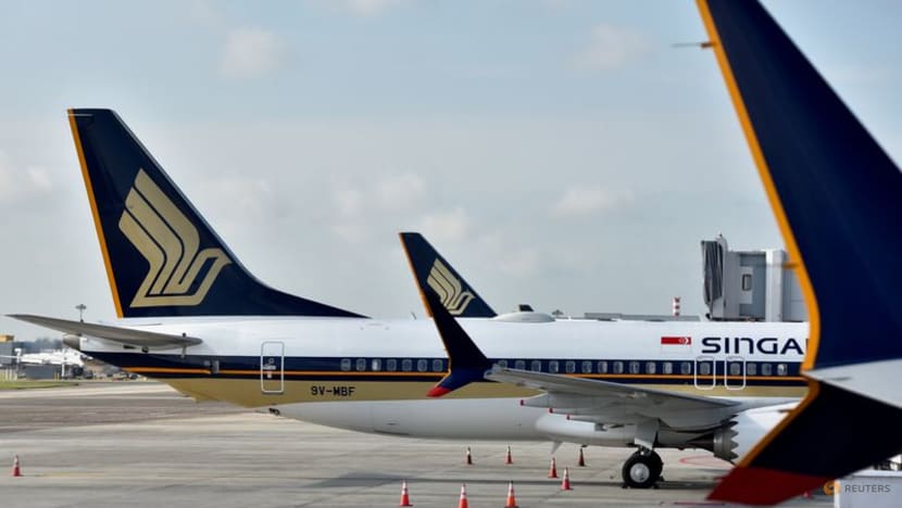 Singapore Airlines flight temporarily grounded in Johannesburg after bomb threat Singapore Airlines flight temporarily grounded in Johannesburg after bomb threat
