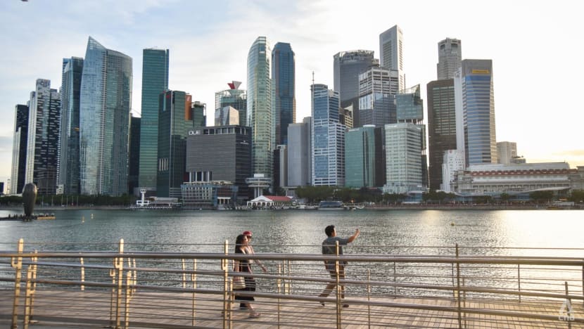 Singapore keeps 2023 GDP forecast at 0.5-2.5%, expects growth to be 'around the mid-point' of this range Singapore keeps 2023 GDP forecast at 0.5-2.5%, expects growth to be 'around the mid-point' of this range