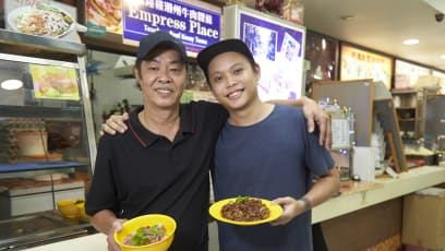 This 23-Year-Old And His Father Serve Shiok Teochew-Style Beef Kway Teow
