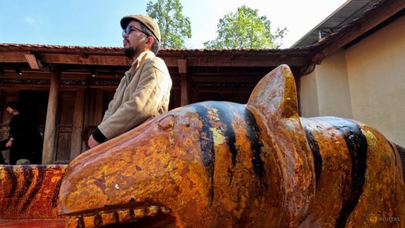 Vietnam artist marks Chinese New Year with hundreds of carved tigers Vietnam artist marks Chinese New Year with hundreds of carved tigers