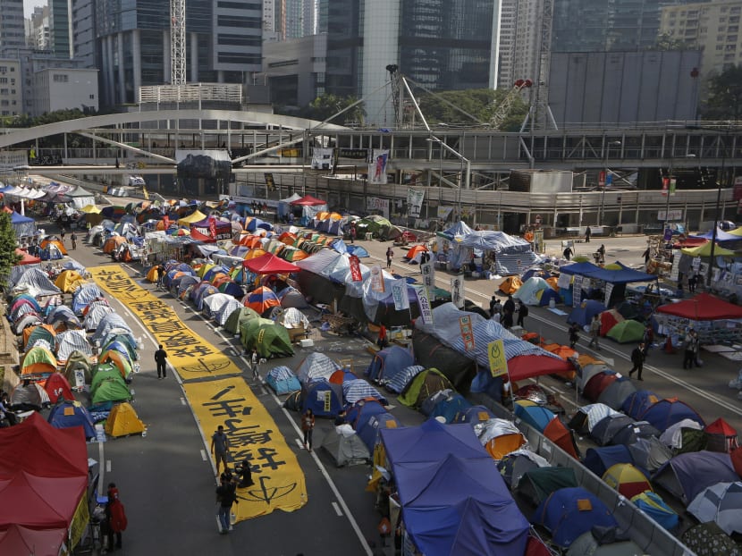 Gallery: Hong Kong democracy protest camp shutdown looms