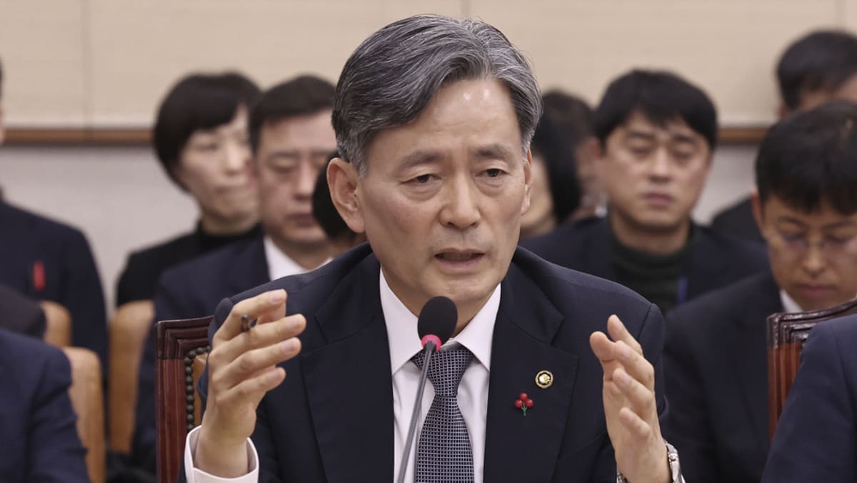 South Korean presidential office raided, police chief arrested in widening probe into failed martial law South Korean presidential office raided, police chief arrested in widening probe into failed martial law