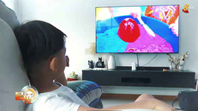 晨光|大数据新视力：长时间看电子屏幕 孩童身心受影响