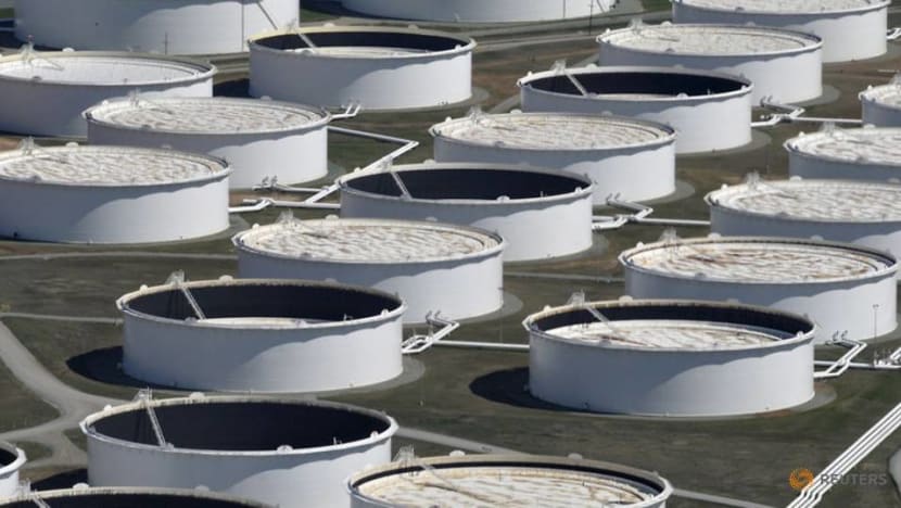 Chinese state-owned marine builder says to work with Singapore trader to buy fuel Chinese state-owned marine builder says to work with Singapore trader to buy fuel