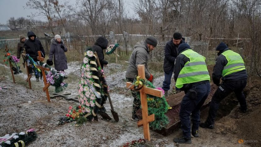 Ukrainian officials search for evidence of Russian war crimes Ukrainian officials search for evidence of Russian war crimes