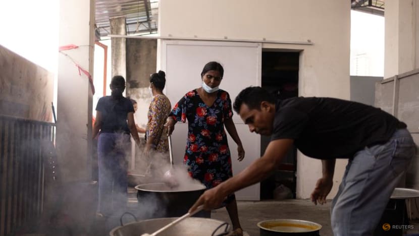 Soup kitchens feed Sri Lanka's poor amid bleak economic crisis Soup kitchens feed Sri Lanka's poor amid bleak economic crisis