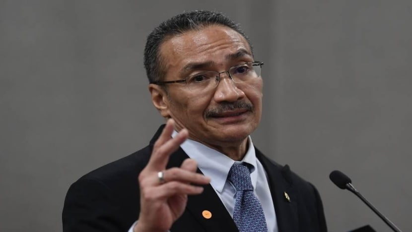 Siasatan terperinci perlu untuk banteras penipuan sijil vaksinasi, kata Hishammuddin Siasatan terperinci perlu untuk banteras penipuan sijil vaksinasi, kata Hishammuddin