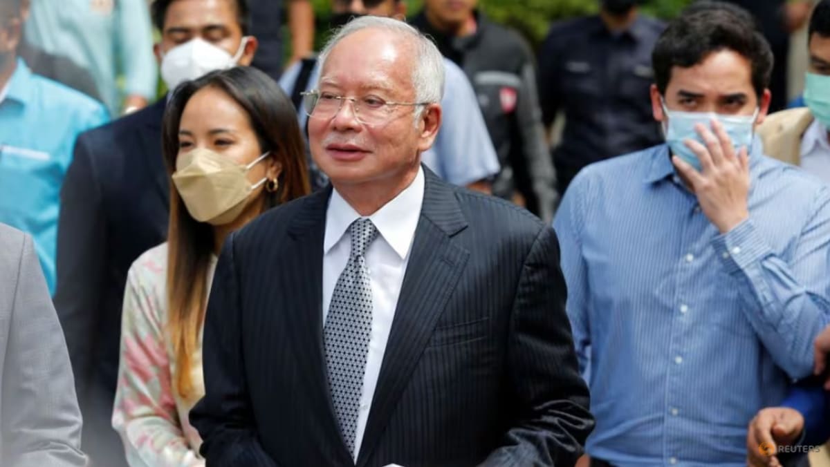 马来西亚赦免委员会宣布决定将纳吉布的刑期从12年减至6年
