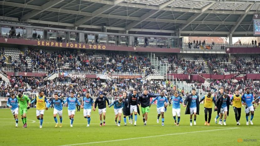 Runaway league leaders Napoli crush Torino 4-0 away Runaway league leaders Napoli crush Torino 4-0 away