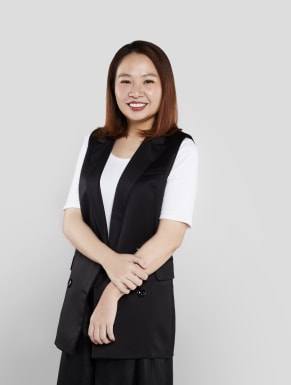 Alisia Pek Senior Scriptwriter (Chinese Drama Productions) Alisia Pek Senior Scriptwriter (Chinese Drama Productions)