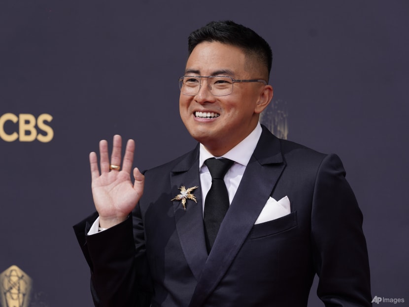 Can men wear brooches? SNL’s Bowen Yang says yes – at the Emmy's Can men wear brooches? SNL’s Bowen Yang says yes – at the Emmy's