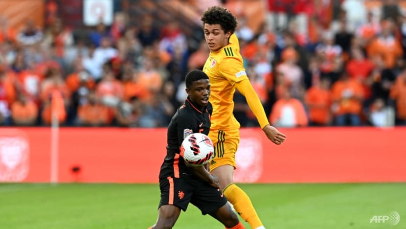 Manchester United sign Dutch left back Malacia from Feyenoord Manchester United sign Dutch left back Malacia from Feyenoord