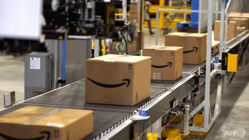 Amazon offers employees US$10,000 to quit, launch delivery business Amazon offers employees US$10,000 to quit, launch delivery business