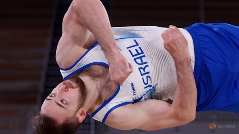 Olympics-Gymnastics-Israel's Dolgopyat wins gold in men's floor final Olympics-Gymnastics-Israel's Dolgopyat wins gold in men's floor final