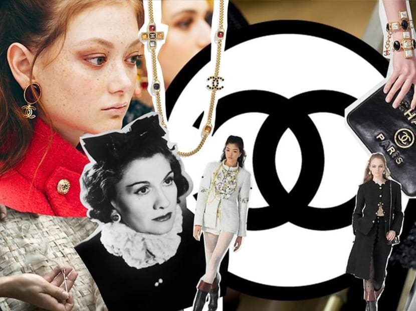 blandt Beregn slim Know your fashion: The unofficial love story behind Chanel's famous logo -  CNA Lifestyle