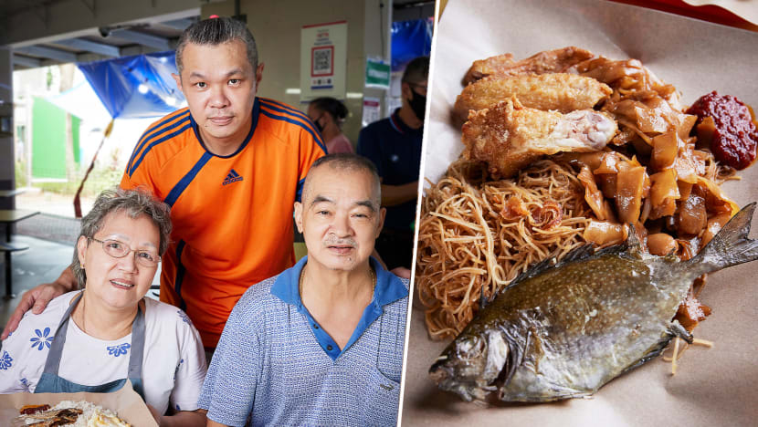 $2 Steamed Fish At Economy Bee Hoon Stall In ABC Brickworks Run By Teochew Hawker Family