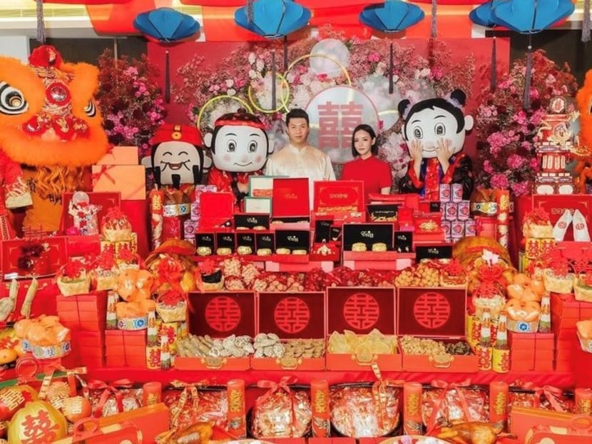 Billionaire heiress Kim Lim’s 'guo da li' ceremony featured S$2 million worth of gifts Billionaire heiress Kim Lim’s 'guo da li' ceremony featured S$2 million worth of gifts