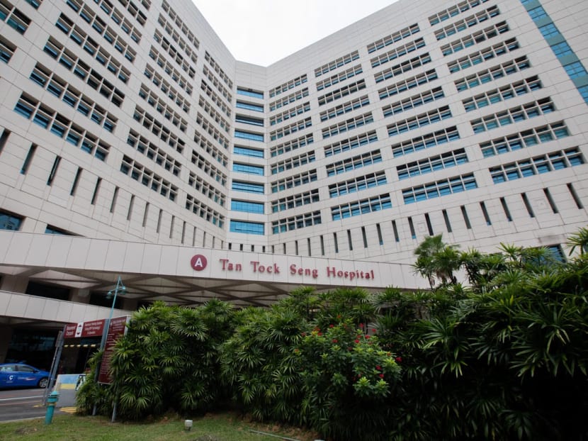Fully vaccinated 90-year-old Singaporean man dies of Covid-19 complications; death toll hits 45 Fully vaccinated 90-year-old Singaporean man dies of Covid-19 complications; death toll hits 45