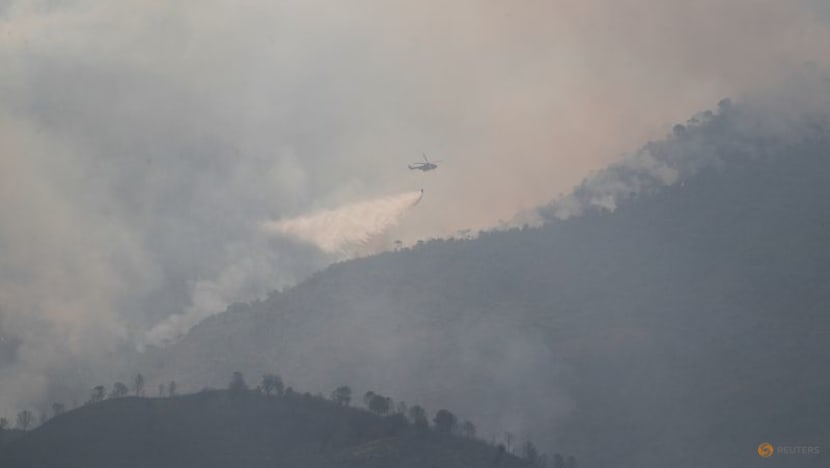 More evacuations as Spanish wildfire blazes for fifth day More evacuations as Spanish wildfire blazes for fifth day