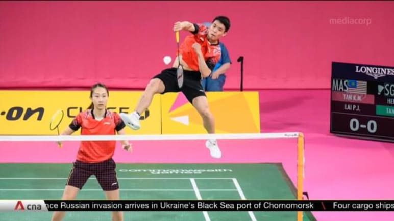 Singapore’s Jessica Tan, Terry Hee book place in Commonwealth Games badminton mixed doubles final | Video