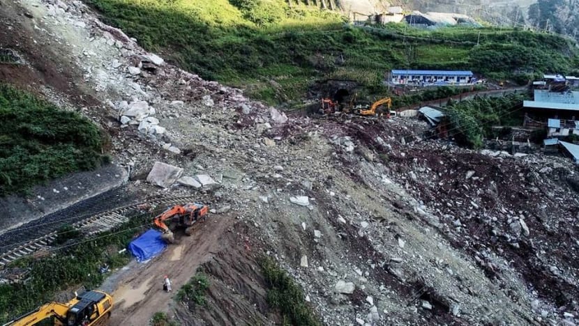 17 missing in southwest China landslide 17 missing in southwest China landslide